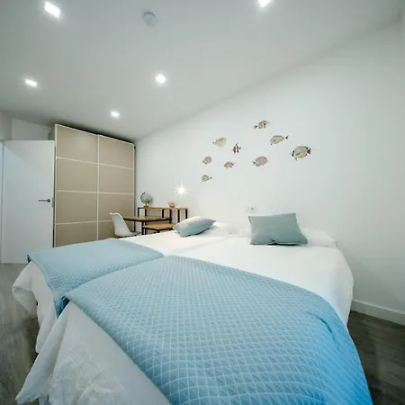 Spacious Renovated House In Apartment *