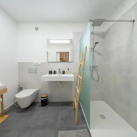 Spacious Renovated House In