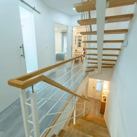 Apartment Spacious Renovated House In *