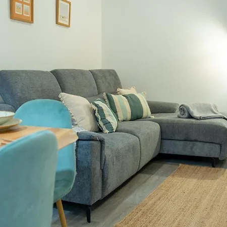 Spacious Renovated House In * Cabezon De La Sal